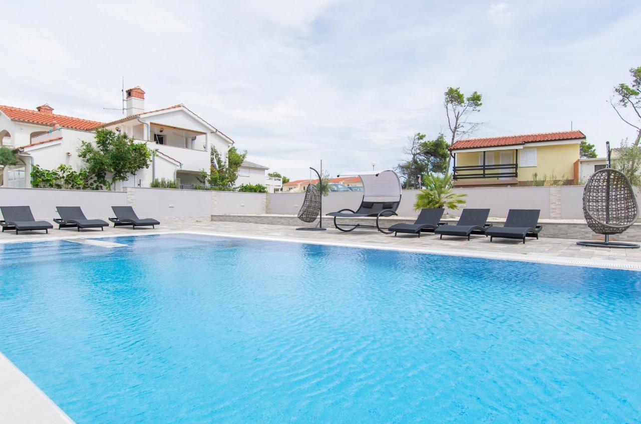 Apartments Sana Вир Екстер'єр фото